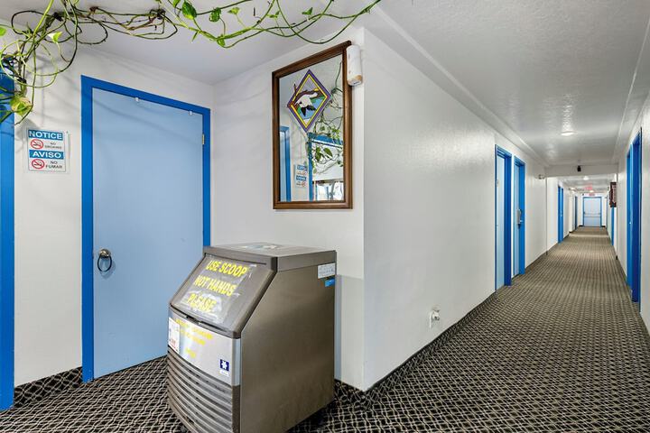 Budget Motel