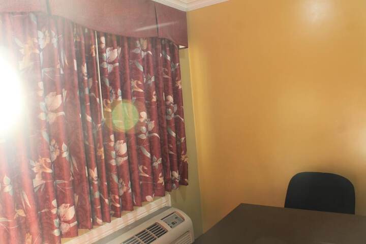 Room 18 of 38