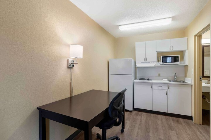 Room 17 of 22
