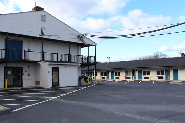 Days Inn by Wyndham Wrightstown McGuire AFB / Bordentown