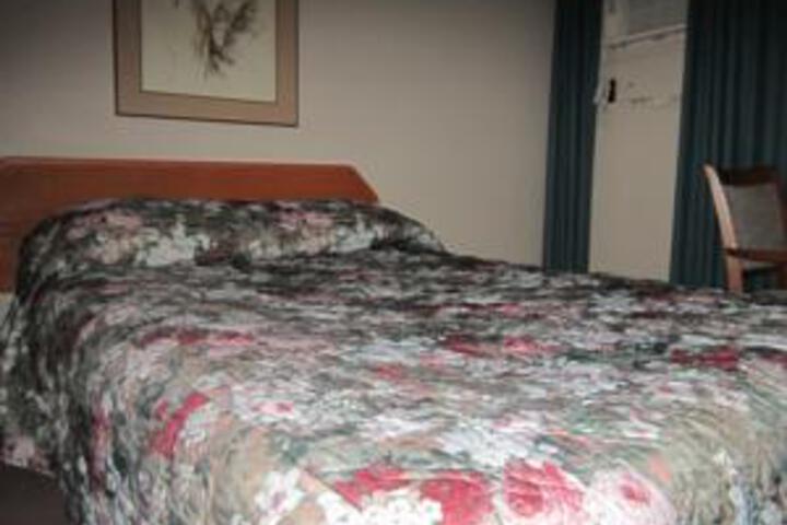 Red Coach Inn