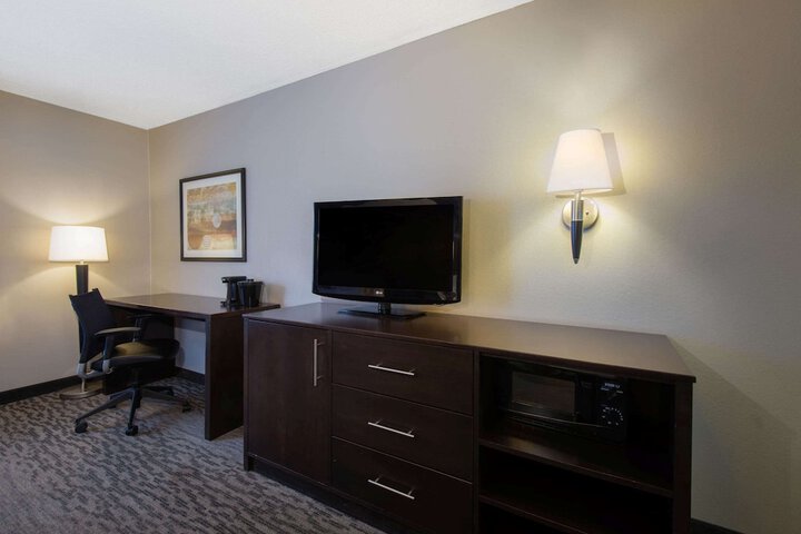 Room 37 of 57