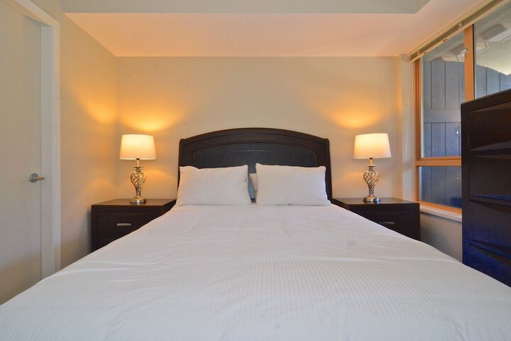 Room 15 of 18