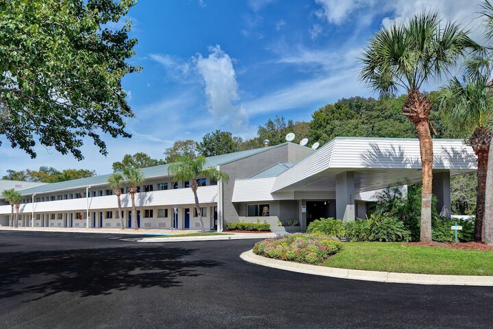 Hotel 3 of 28