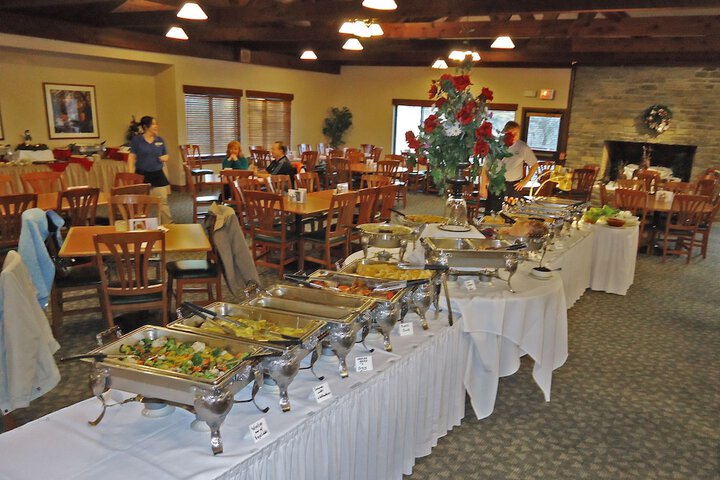 Dining 15 of 31