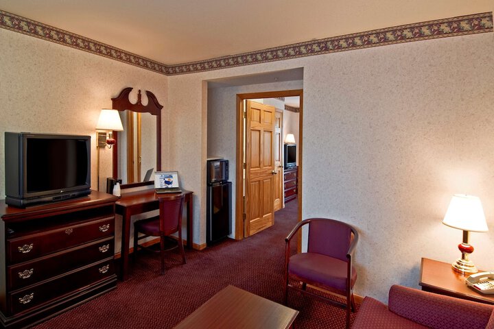 Room 13 of 15