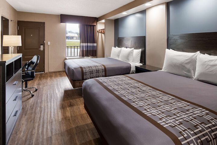 Room 12 of 24