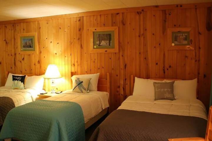 Holiday Motel