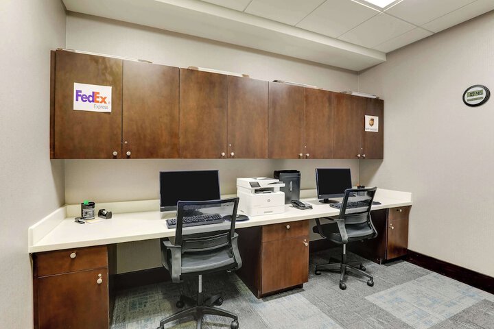 Business Center 67 of 67