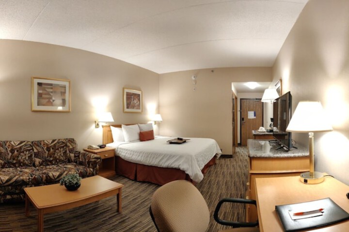 Room 9 of 40