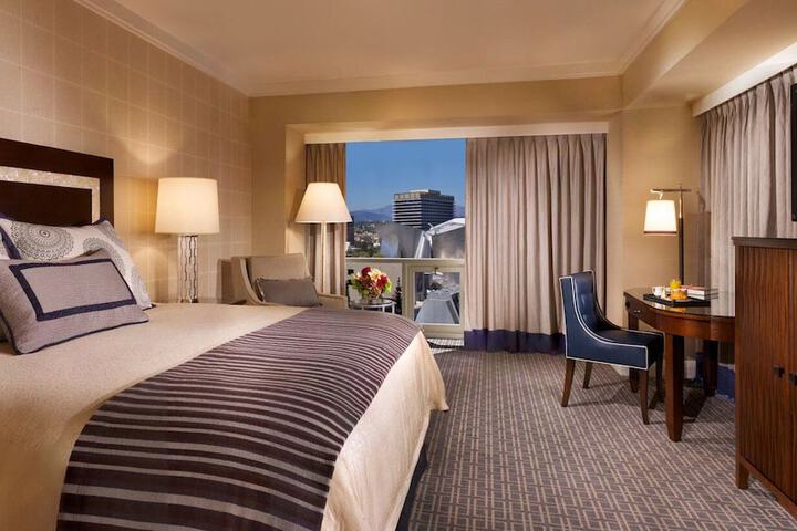 Omni Los Angeles Hotel at California Plaza