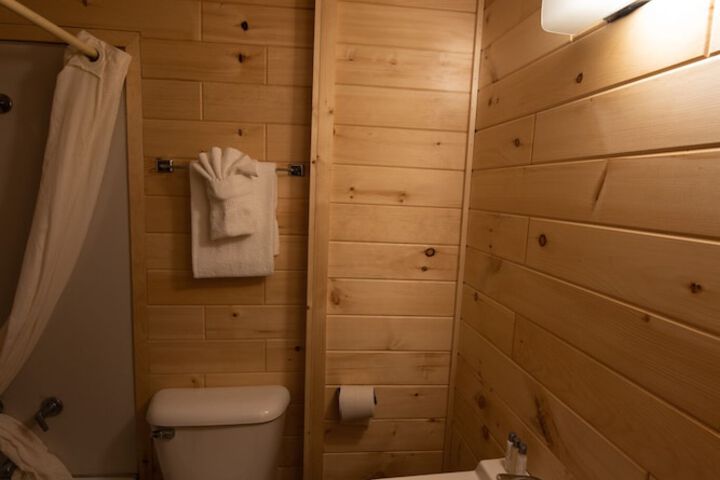Room 13 of 17