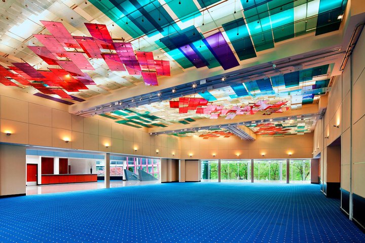 Sheraton Vancouver Wall Centre