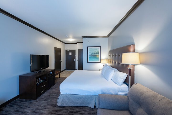 Prestige Treasure Cove Resort