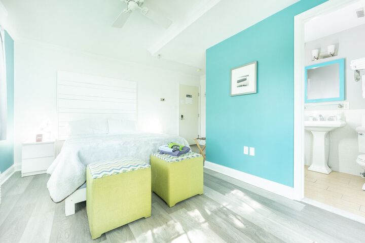 Room 145 of 186