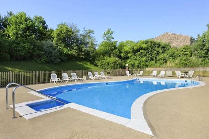 Pool 2 of 42