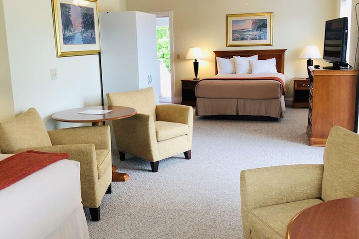 Room 14 of 19
