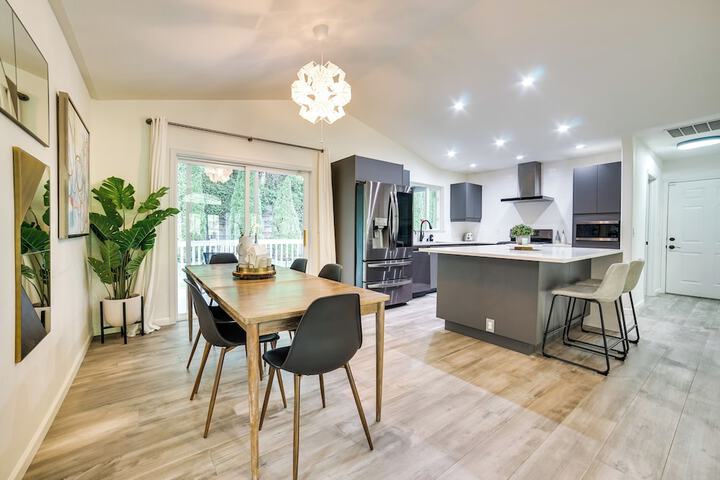 Issaquah Retreat Near Lake Sammamish State Park!