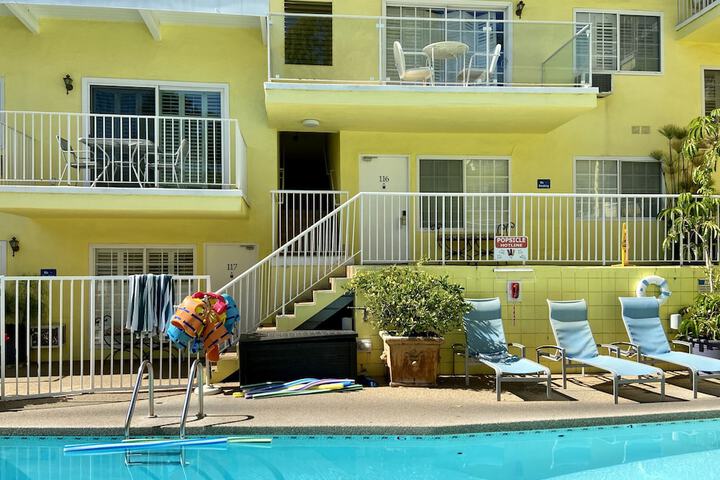 Pool 10 of 79