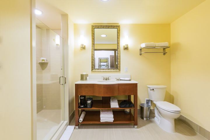 Room 14 of 23