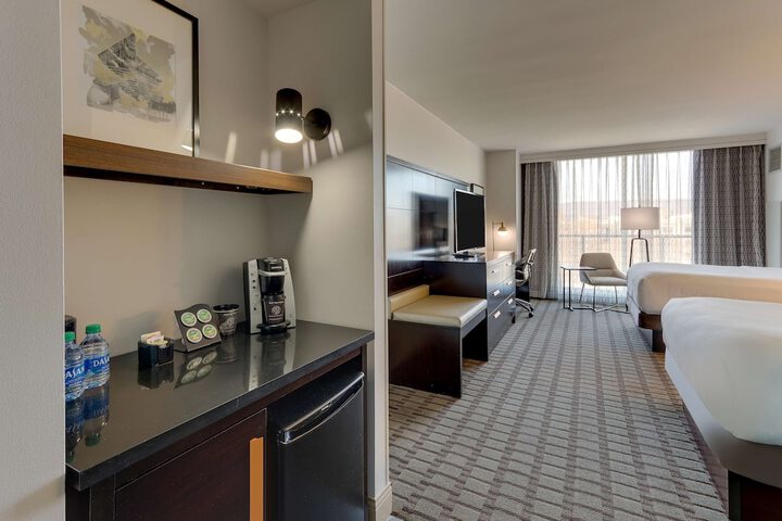Room 34 of 89