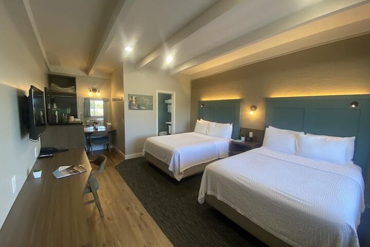 Room 27 of 47
