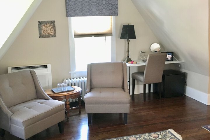 Room 58 of 98
