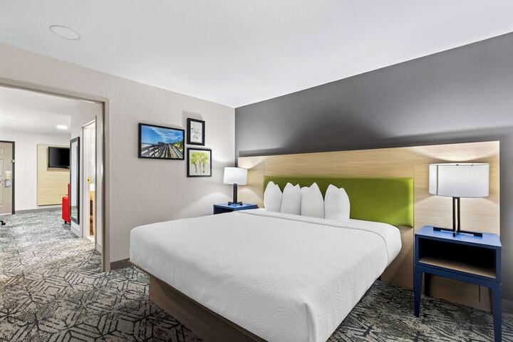 Country Inn & Suites by Radisson Savannah I-95 North, GA