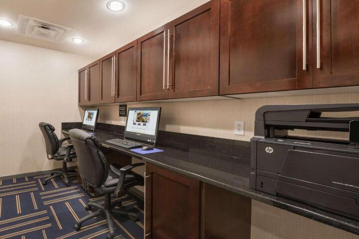 Hampton Inn & Suites - Lavonia GA