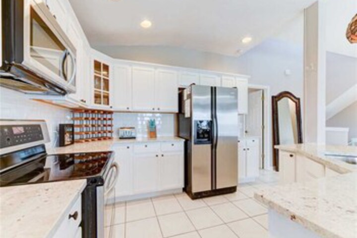 Sea Forever Upper Level 3 Bedrooms, Ocean Views, Sleeps 10
