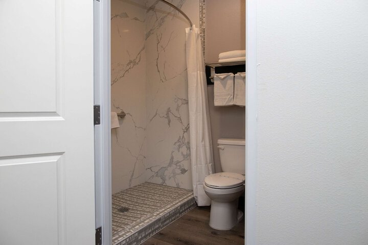 Room 12 of 35
