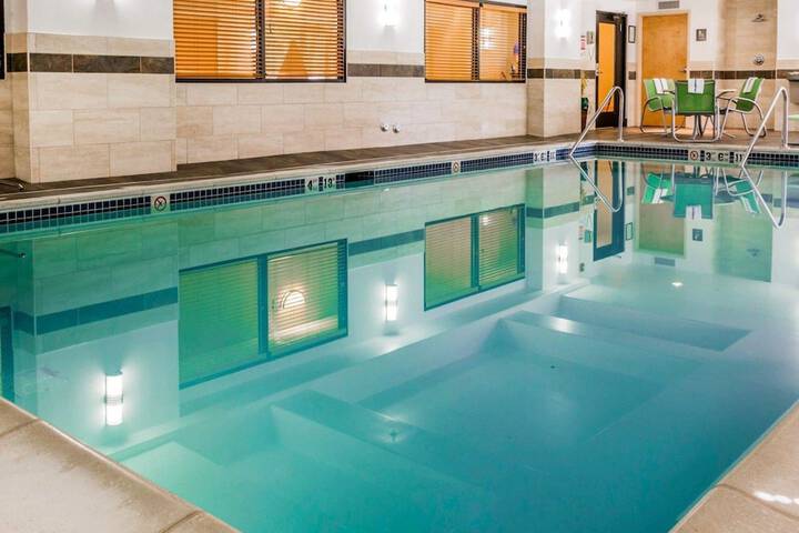 Pool 4 of 43