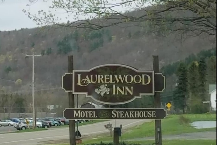 Laurelwood Inn and Steakhouse