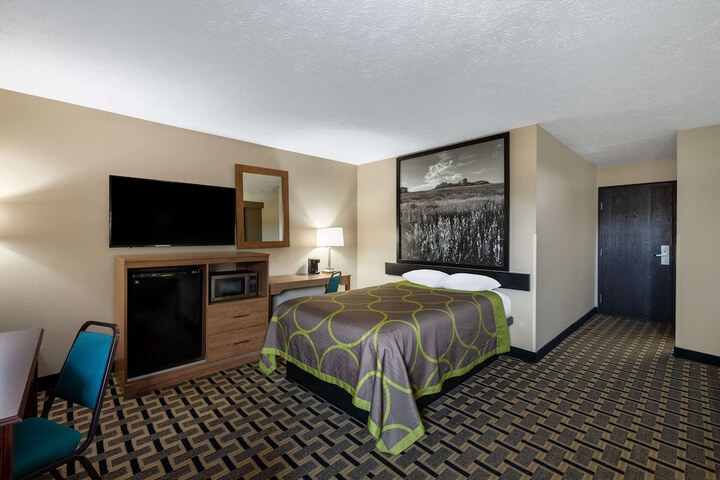 Room 48 of 60