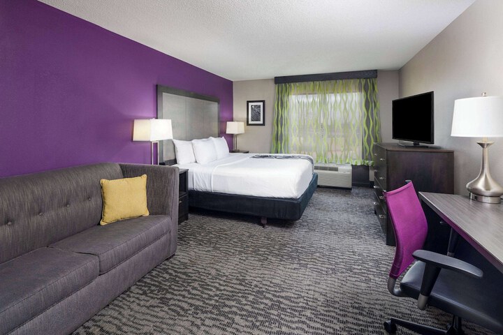 Room 16 of 29