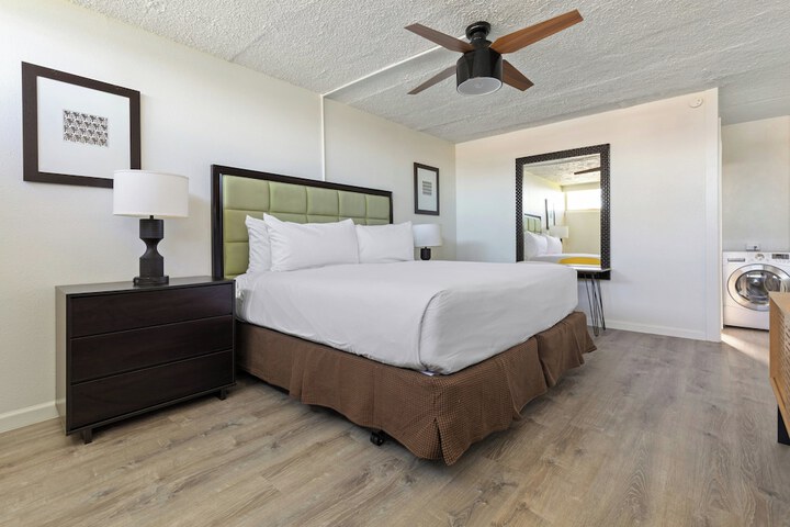 Maui Seaside Hotel