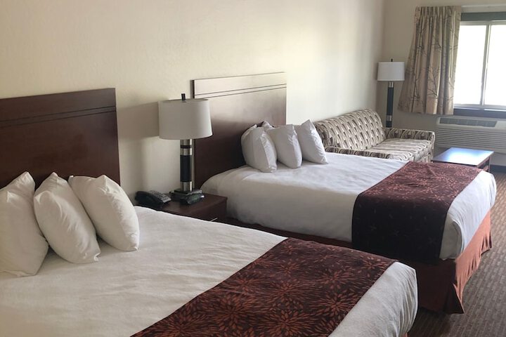 Room 21 of 32