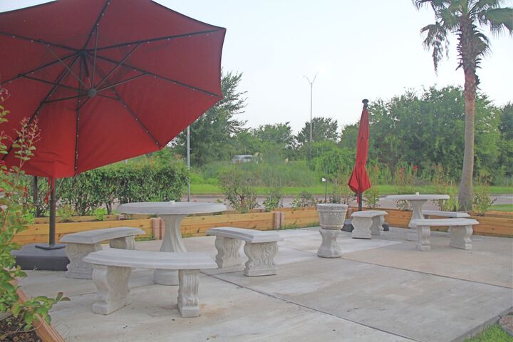 Terrace/Patio 27 of 32