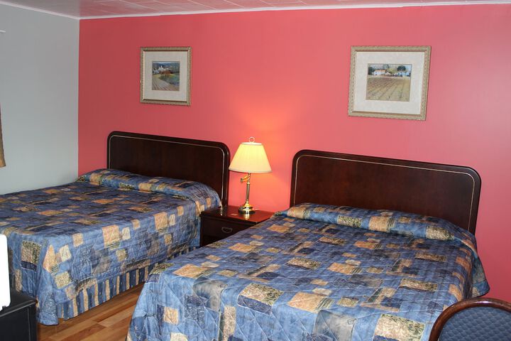 Room 9 of 35