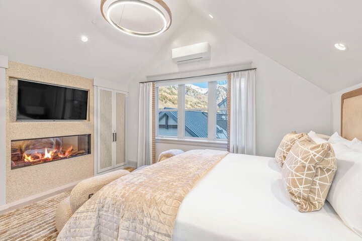 Element 52 Auberge Collection