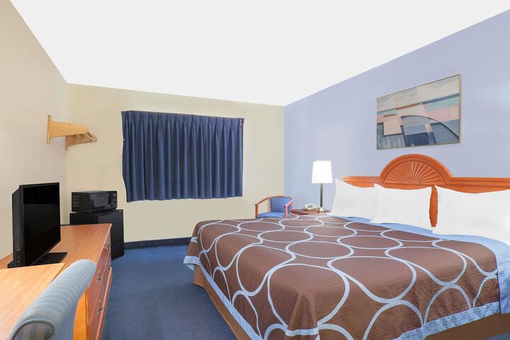 Room 22 of 26