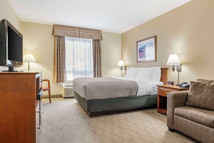 Quality Inn Airport