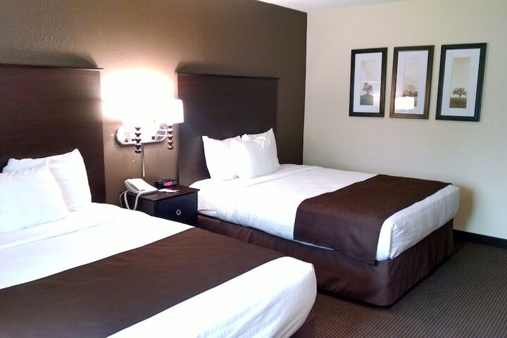 AmericInn by Wyndham Rhinelander