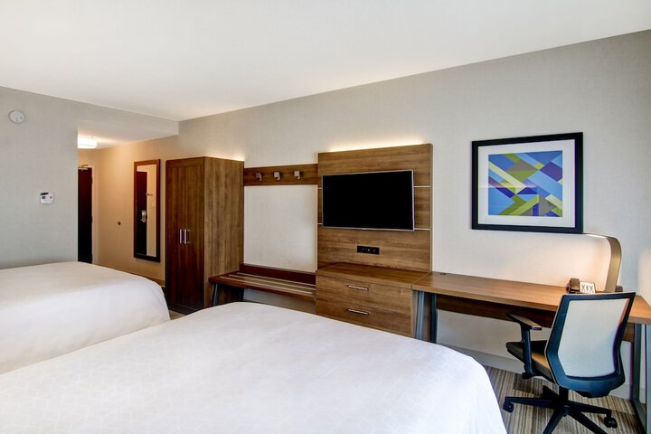 Room 45 of 69