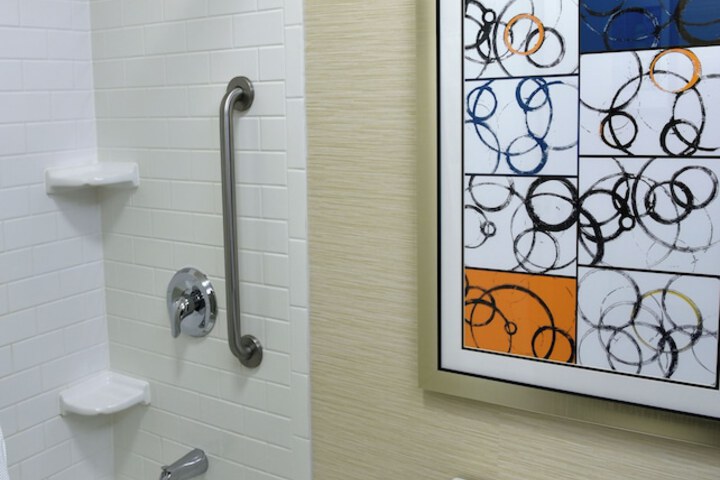Fairfield Inn & Suites Hartford Airport