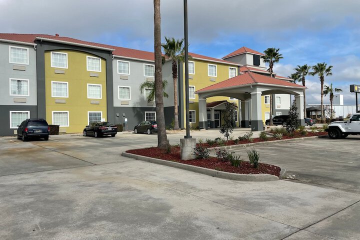 Hotel 2 of 38