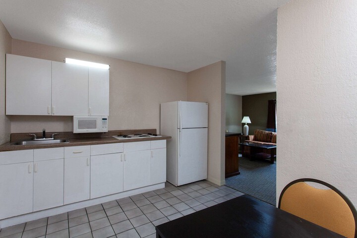 Super 8 by Wyndham Kissimmee
