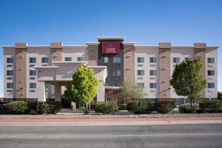 Hotel 7 of 56