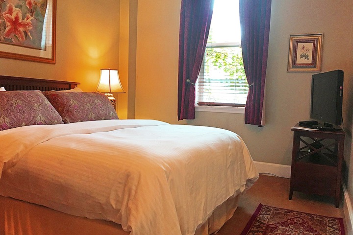 Room 82 of 235