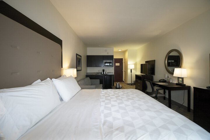 Room 37 of 53